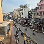 The Kashi Dham P Guest House